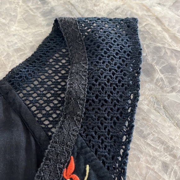 Raviya Black Floral Embroidered Bohemian Top. Size S - Picture 5 of 11